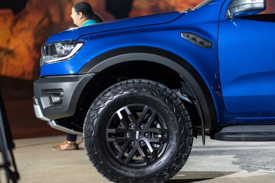 Ford Ranger Raptor 2.0L 4x4 AT - Hình 5 Ford Ranger Raptor 2.0L 4x4 AT - Hình 5